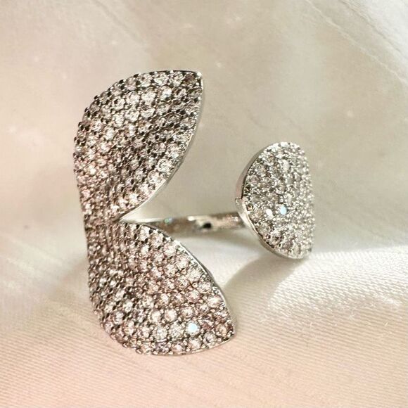 No Brand Jewelry - Adjustable tri leaf cubic zirconia ring